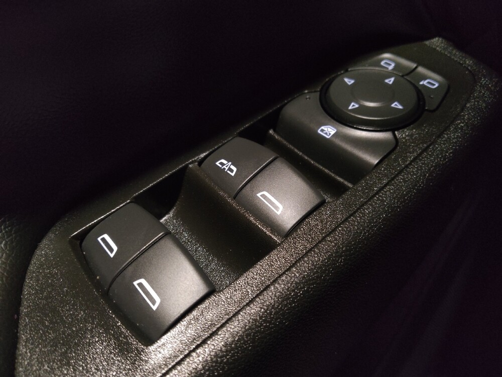 2021 Chevrolet Equinox in Miami, FL 33157 - 18115491 27