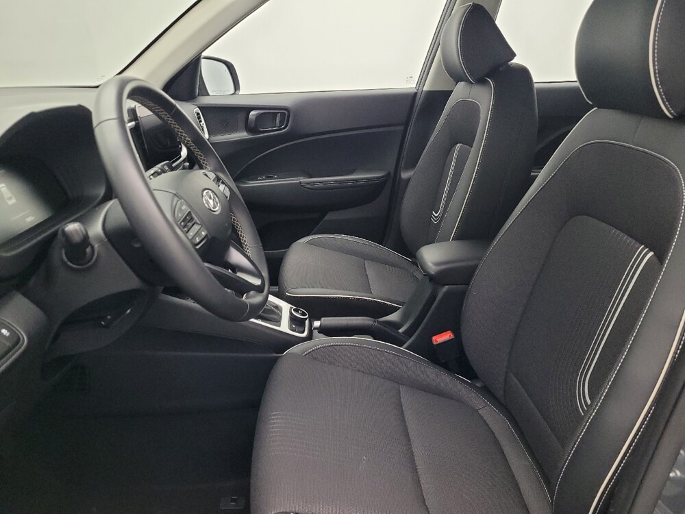 2025 Hyundai Venue in Lauderdale Lakes, FL 33313 - 18115494 17