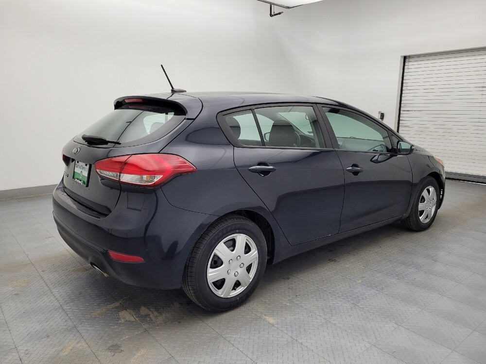 2017 Kia Forte in Wilmington, NC 28405 - 18115502 9