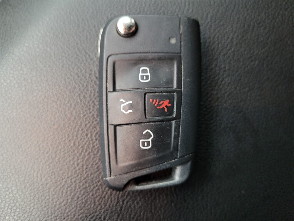 2025 Volkswagen Jetta in Charleston, SC 29414 - 18115516 32