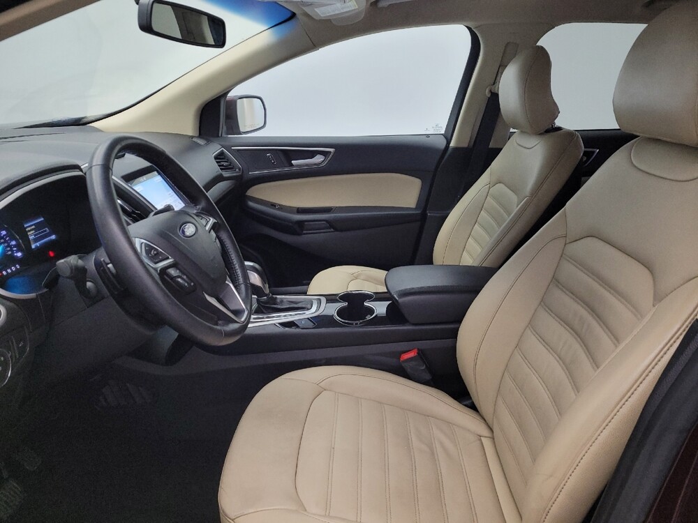 2017 Ford Edge in Louisville, KY 40258 - 18115540 17
