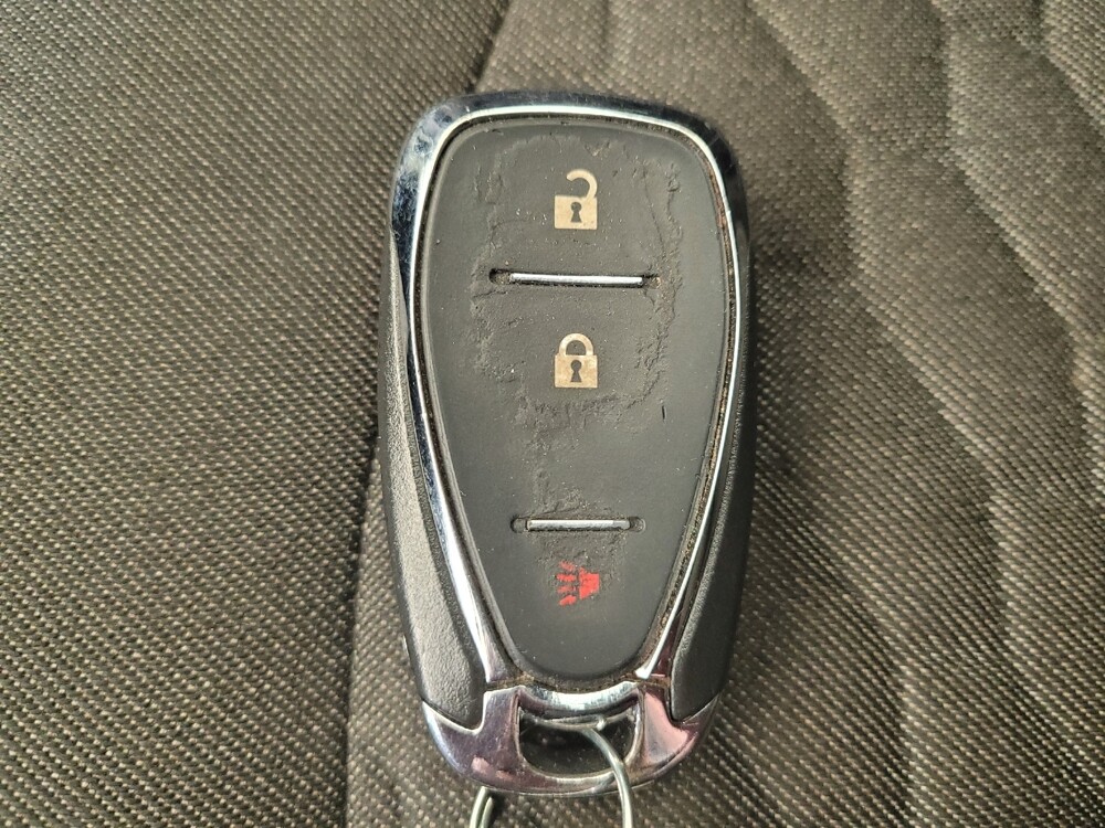 2020 Chevrolet Equinox in Columbus, OH 43228 - 18115546 32