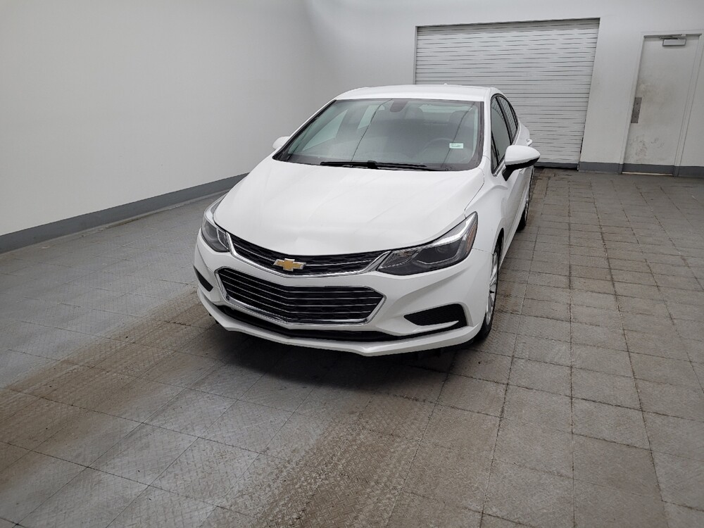 2019 Chevrolet Cruze in Maple Heights, OH 44137 - 18115547 15