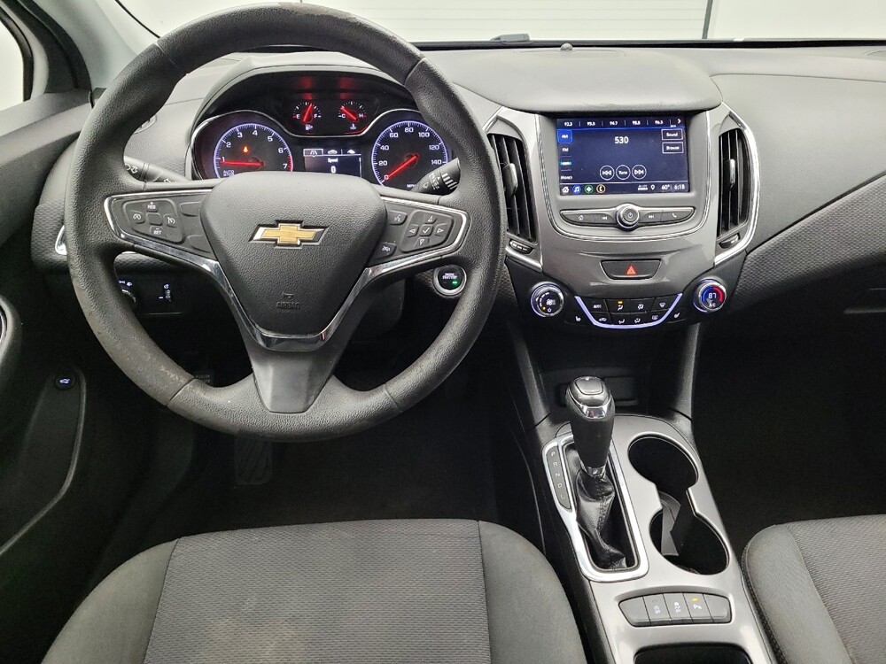 2019 Chevrolet Cruze in Maple Heights, OH 44137 - 18115547 22