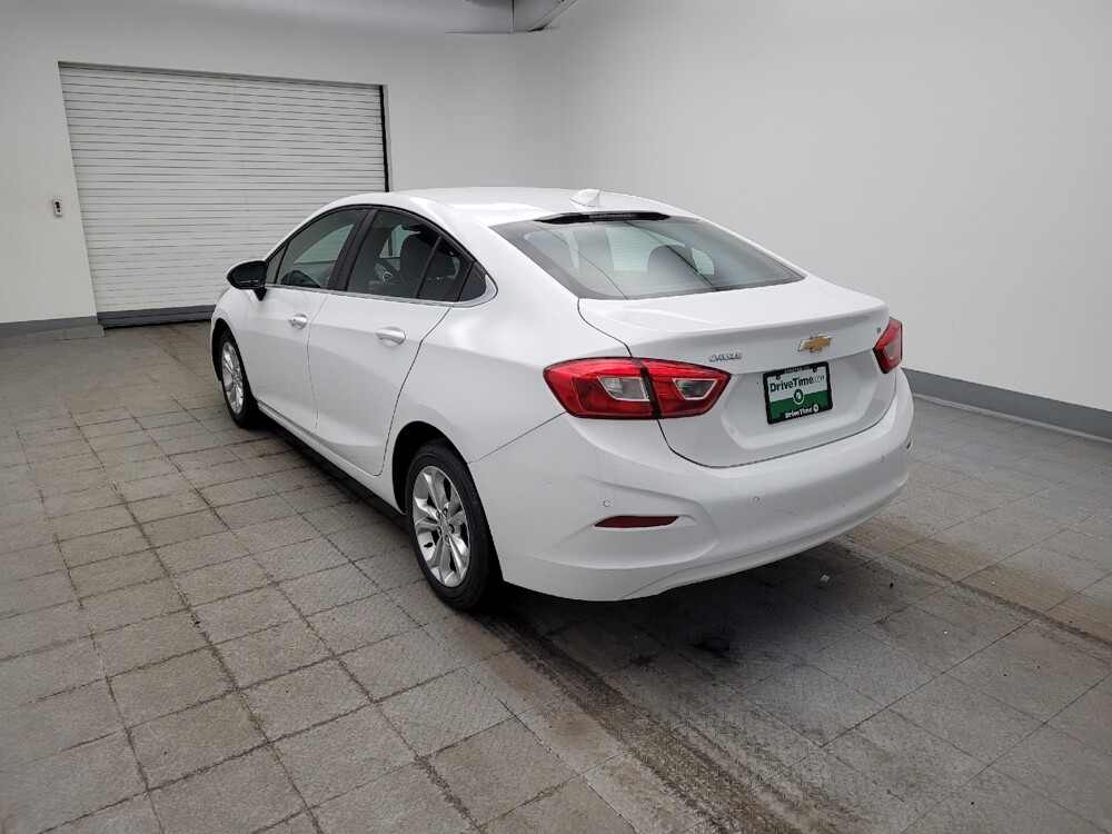 2019 Chevrolet Cruze in Maple Heights, OH 44137 - 18115547 5