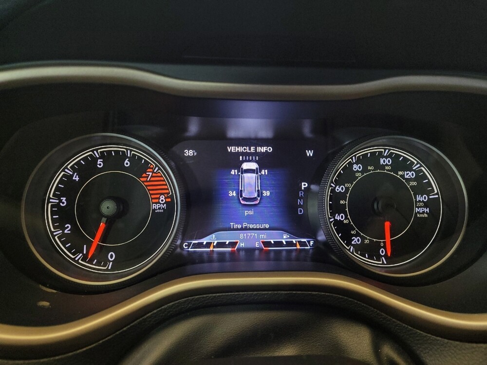 2018 Jeep Cherokee in Louisville, KY 40258 - 18115548 23