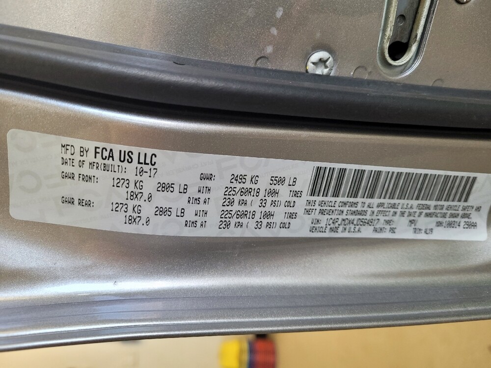 2018 Jeep Cherokee in Louisville, KY 40258 - 18115548 33