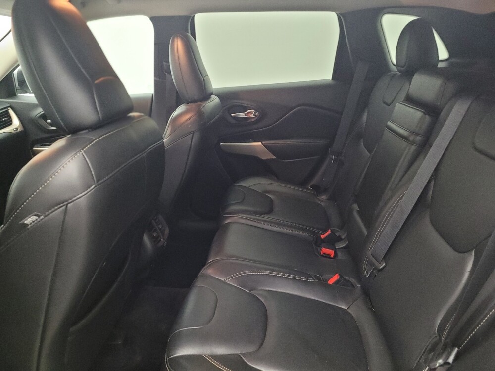 2018 Jeep Cherokee in Louisville, KY 40258 - 18115548 18