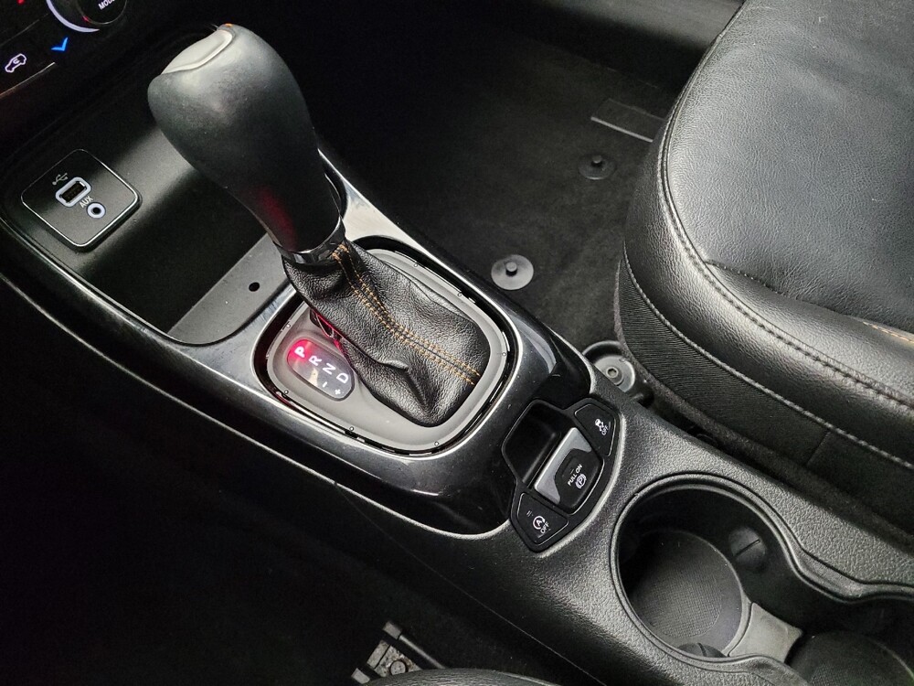 2018 Jeep Compass in Louisville, KY 40258 - 18115550 26