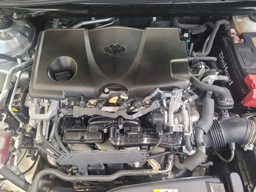 2019 Toyota Camry in Cincinnati, OH 45255 - 18115551 30