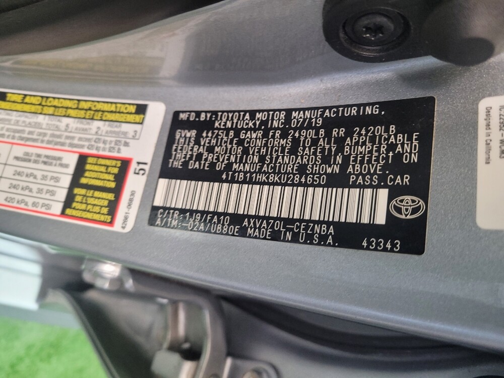 2019 Toyota Camry in Cincinnati, OH 45255 - 18115551 33