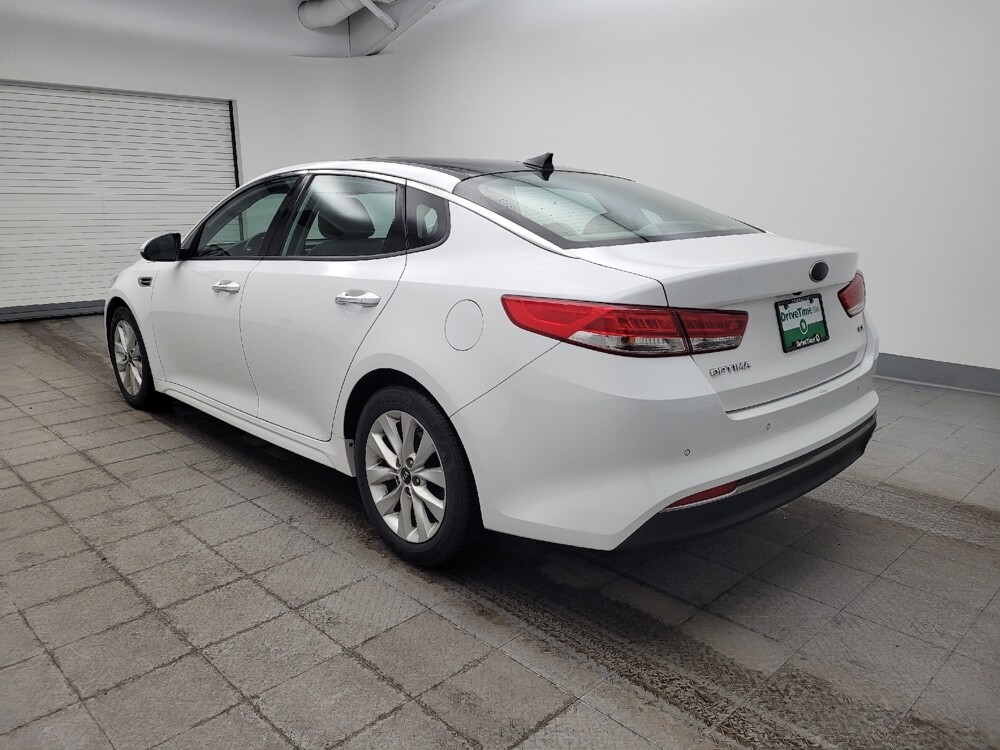 2016 Kia Optima in Columbus, OH 43228 - 18115552 3