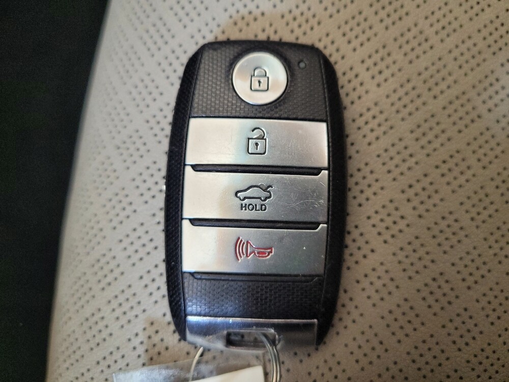 2016 Kia Optima in Columbus, OH 43228 - 18115552 32