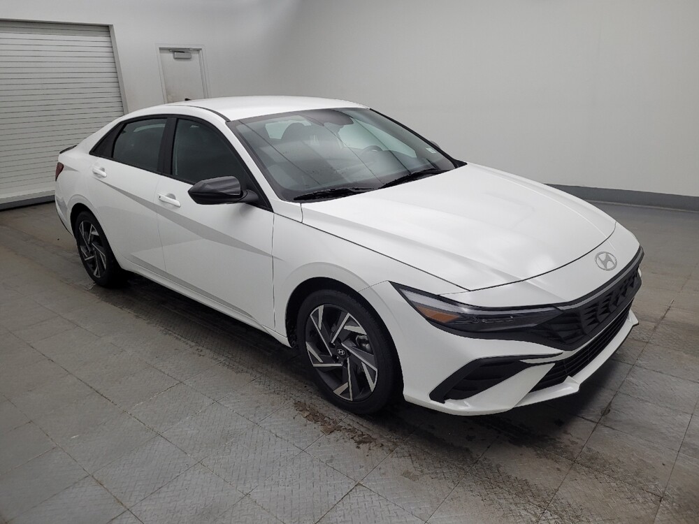 2025 Hyundai Elantra in Cincinnati, OH 45255 - 18115555 11
