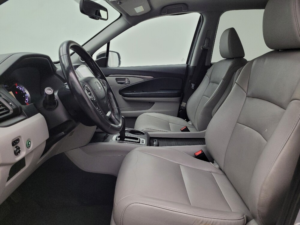 2017 Honda Pilot in Columbus, OH 43228 - 18115558 17