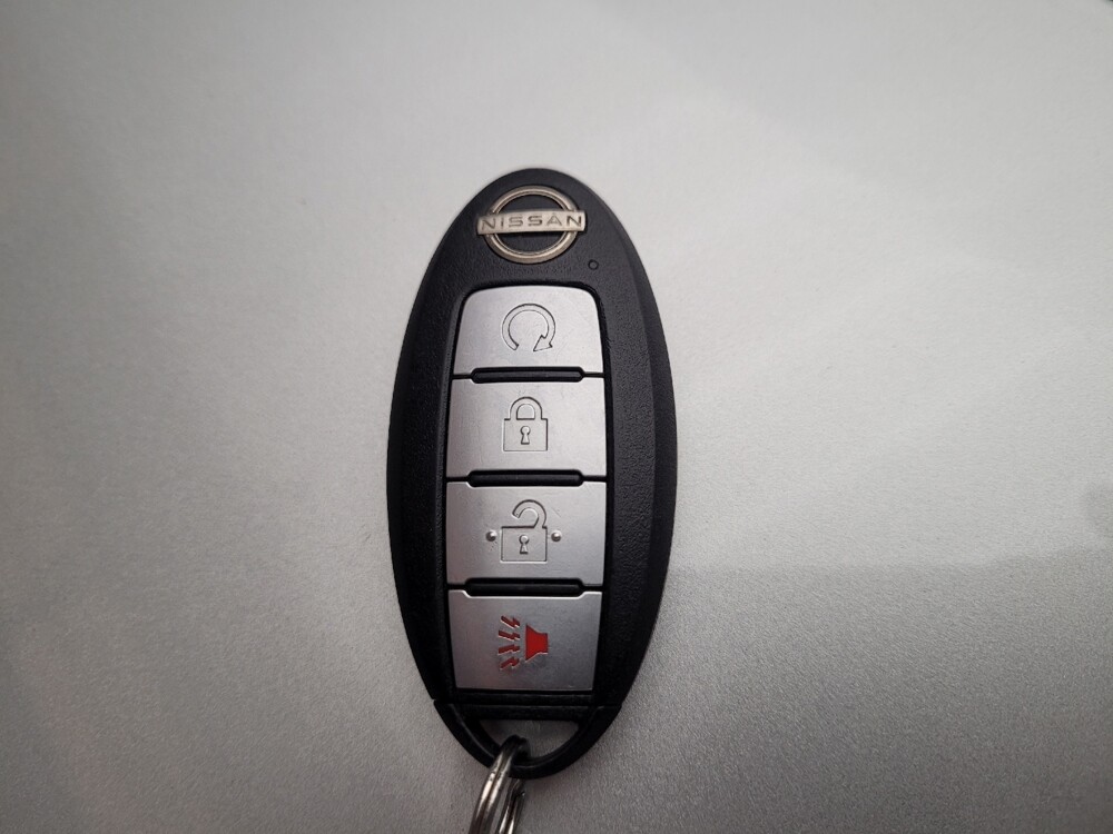 2022 Nissan Pathfinder in Montclair, CA 91763 - 18115562 32