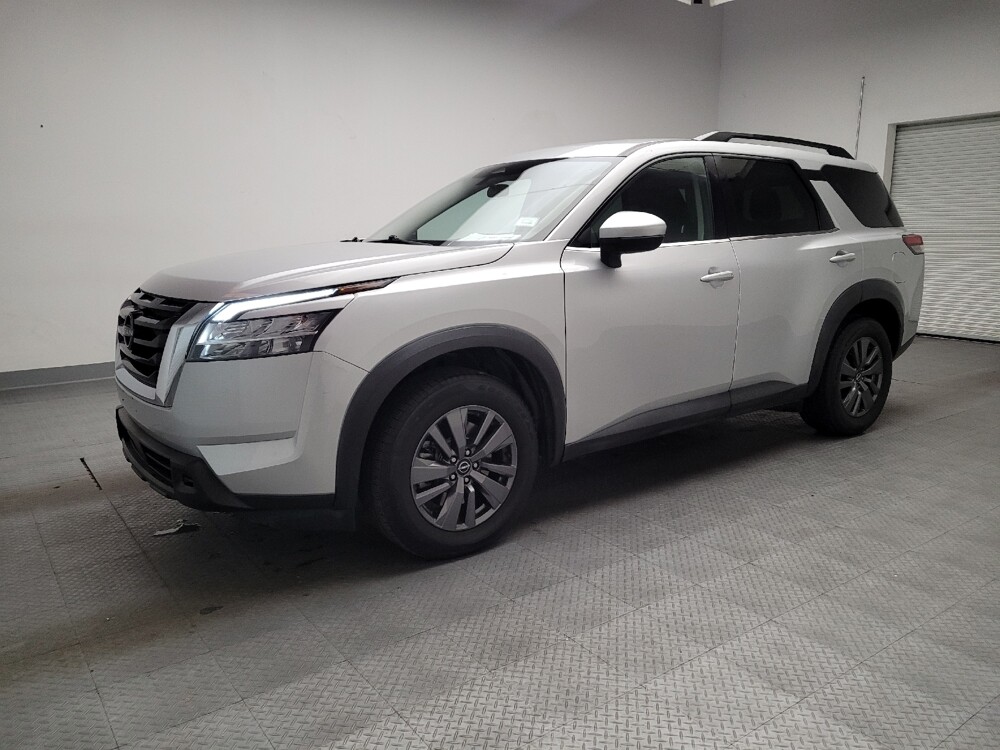 2022 Nissan Pathfinder in Montclair, CA 91763 - 18115562 2