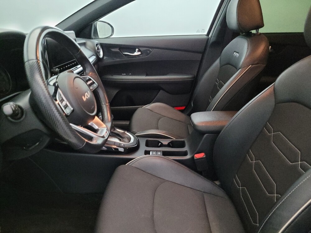 2022 Kia Forte in Plymouth Meeting, PA 19462 - 18115568 17