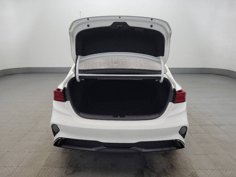 2022 Kia Forte in Plymouth Meeting, PA 19462 - 18115568 29