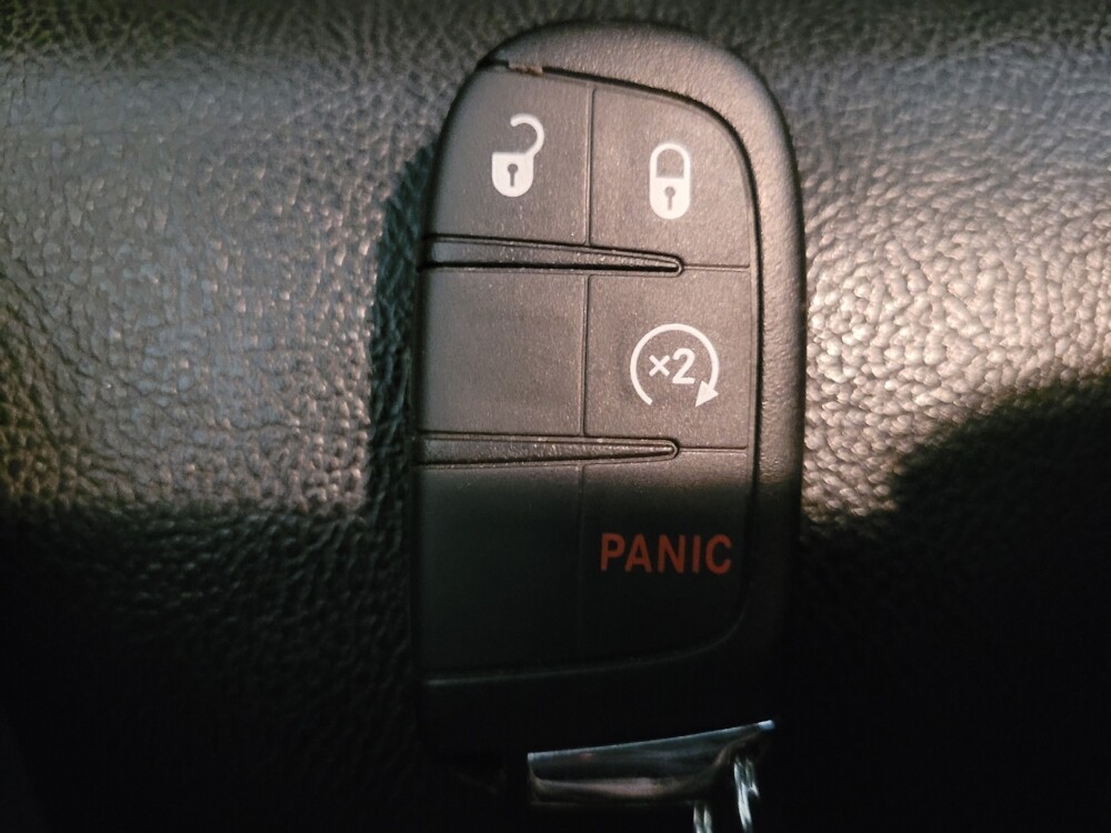 2018 Jeep Compass in New Castle, DE 19720 - 18115579 32