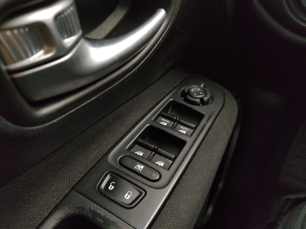 2019 Jeep Renegade in Topeka, KS 66611 - 18115588 27