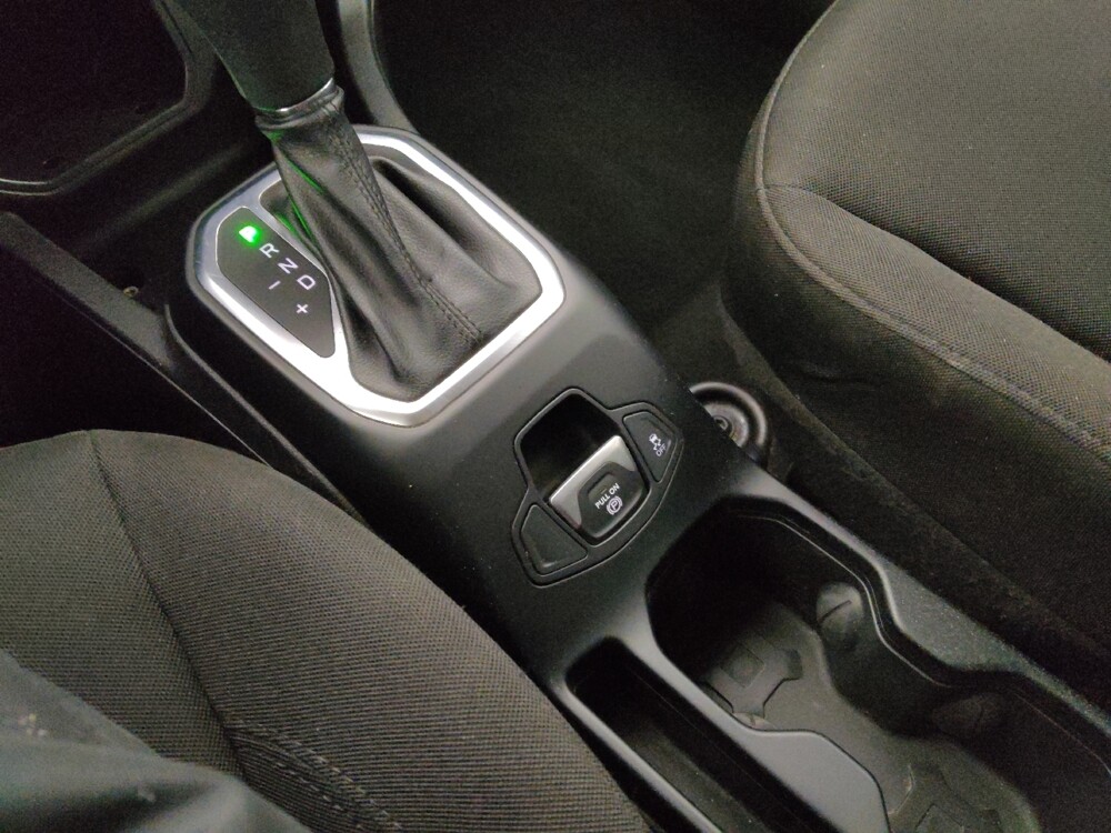 2019 Jeep Renegade in Topeka, KS 66611 - 18115588 26