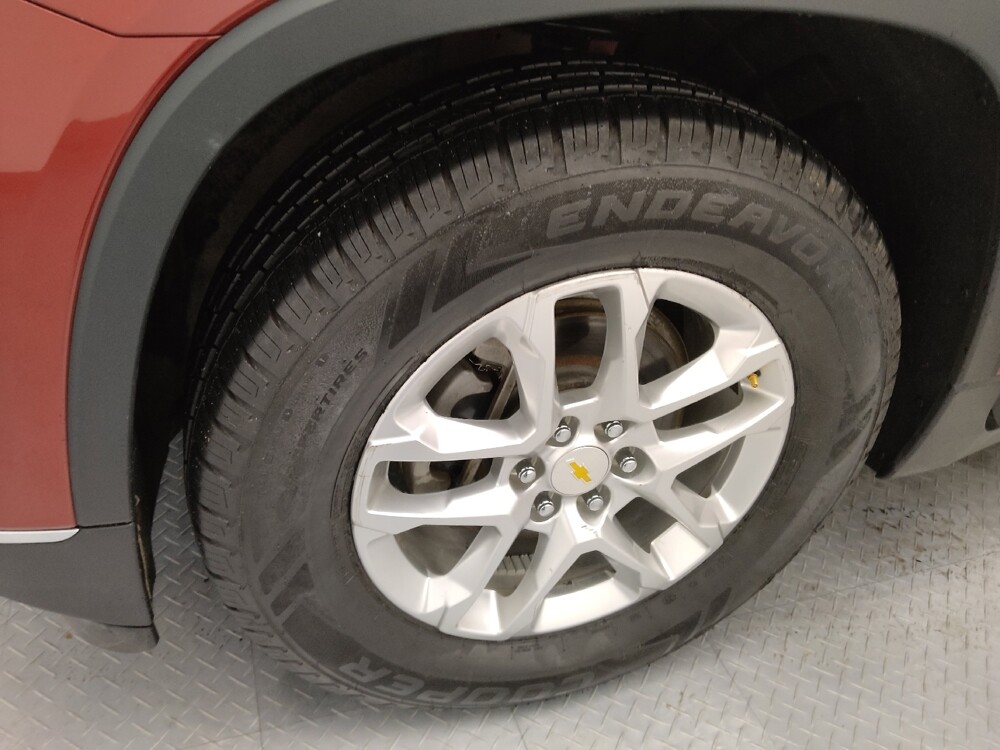 2020 Chevrolet Traverse in Wichita, KS 67207 - 18115592 31