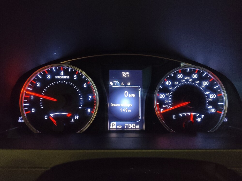 2016 Toyota Camry in Gainesville, FL 32609 - 18115600 23