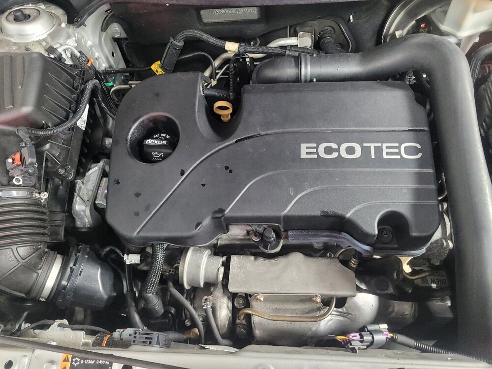 2018 Chevrolet Equinox in Birmingham, AL 35215 - 18115609 30