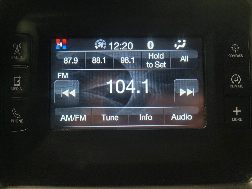 2015 Dodge Challenger in Stone Mountain, GA 30083 - 18115617 25