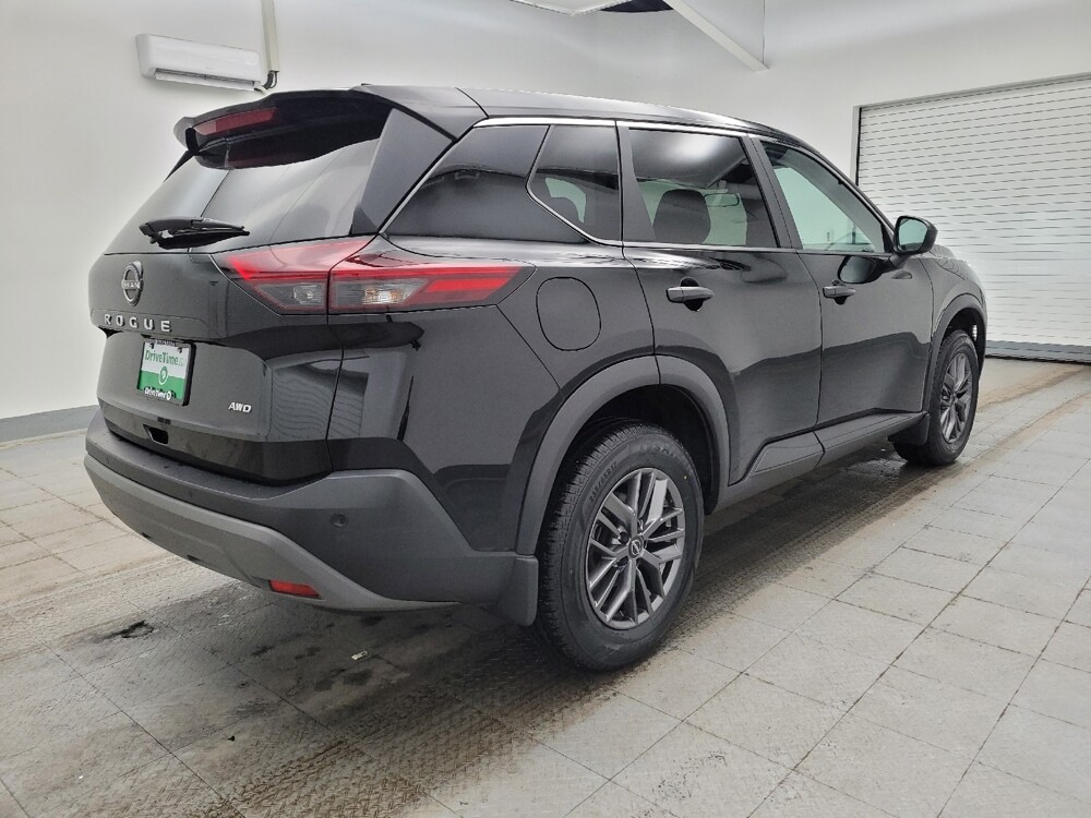 2023 Nissan Rogue in Cincinnati, OH 45255 - 18115627 10
