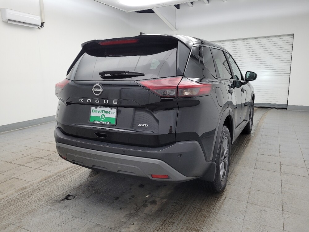 2023 Nissan Rogue in Cincinnati, OH 45255 - 18115627 7