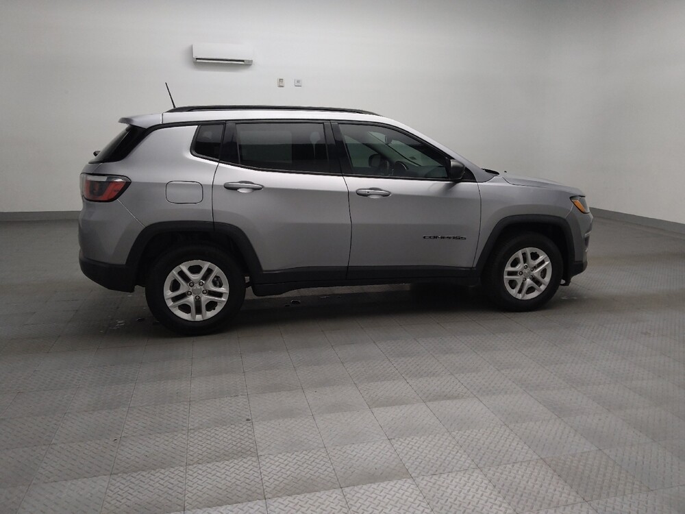 2018 Jeep Compass in Oklahoma City, OK 73139 - 18115633 10