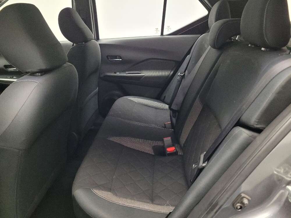 2020 Nissan Kicks in Downey, CA 90241 - 18115635 18