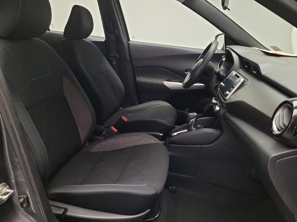 2020 Nissan Kicks in Downey, CA 90241 - 18115635 21