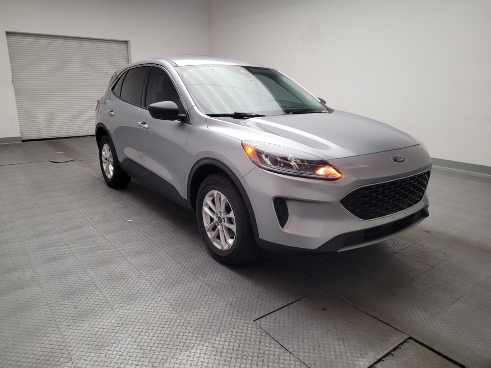 2022 Ford Escape in Downey, CA 90241 - 18115636 13