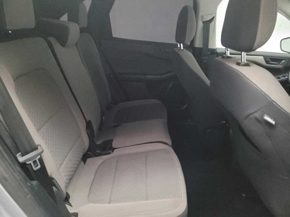 2022 Ford Escape in Downey, CA 90241 - 18115636 19