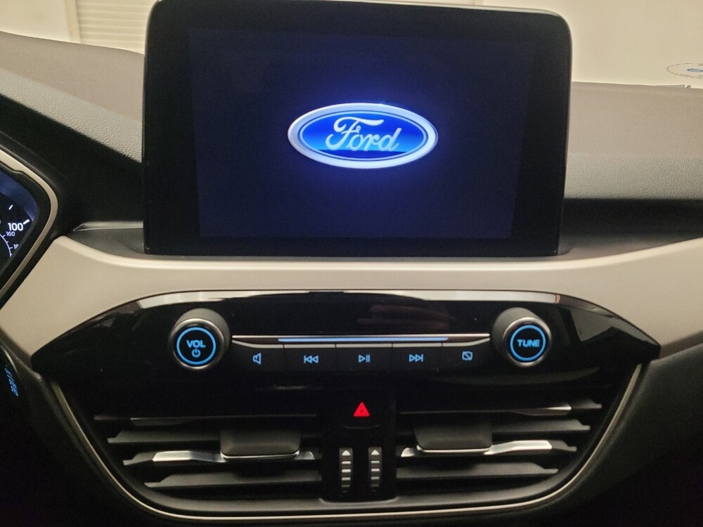 2022 Ford Escape in Downey, CA 90241 - 18115636 25