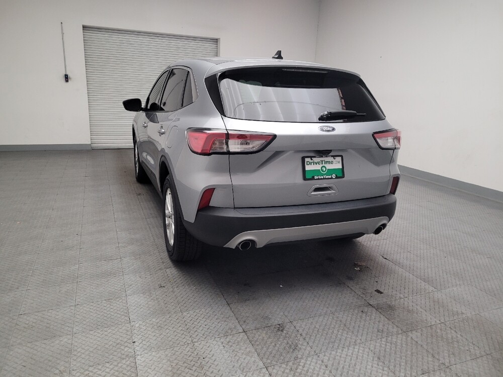 2022 Ford Escape in Downey, CA 90241 - 18115636 6