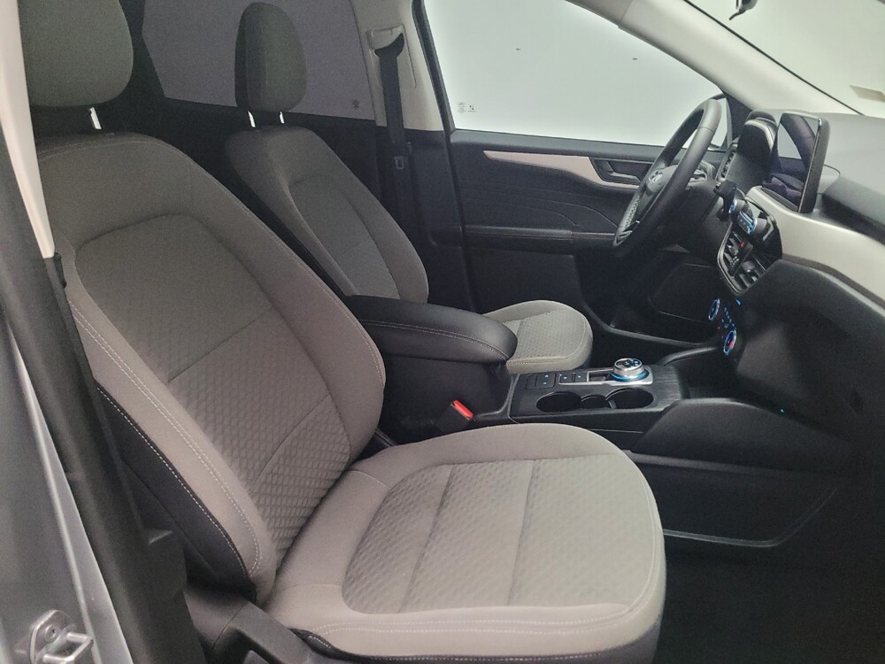 2022 Ford Escape in Downey, CA 90241 - 18115636 21