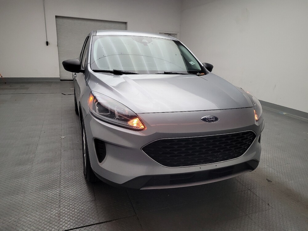 2022 Ford Escape in Downey, CA 90241 - 18115636 14