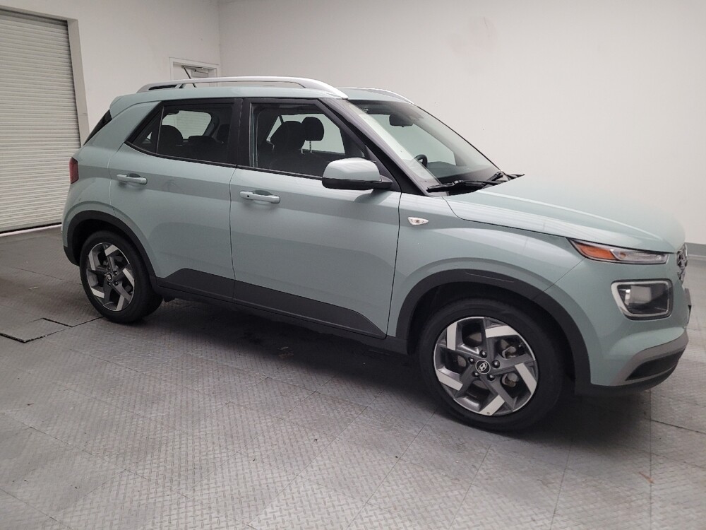 2025 Hyundai Venue in Riverside, CA 92504 - 18115637 11