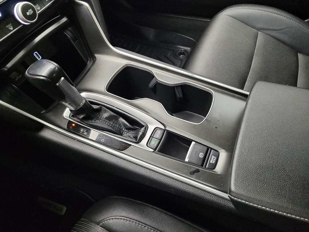 2020 Honda Accord in Fairfield, OH 45014 - 18115639 26