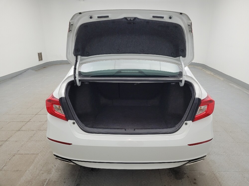 2020 Honda Accord in Fairfield, OH 45014 - 18115639 29