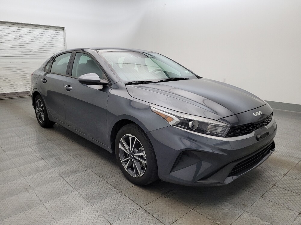 2023 Kia Forte in Phoenix, AZ 85022 - 18115645 13