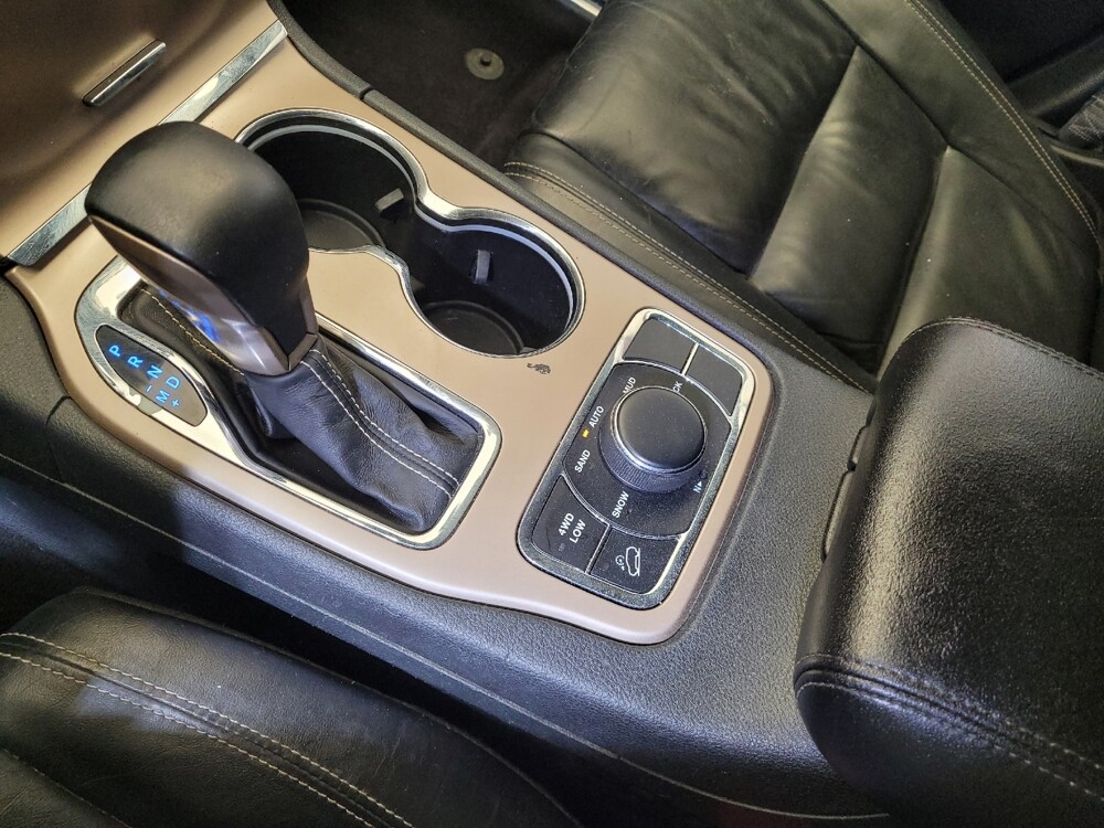 2017 Jeep Grand Cherokee in Louisville, KY 40258 - 18115646 26