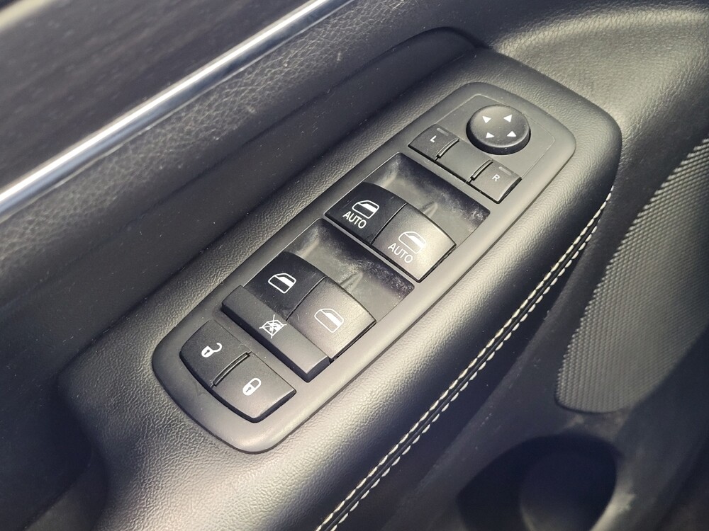 2017 Jeep Grand Cherokee in Louisville, KY 40258 - 18115646 27