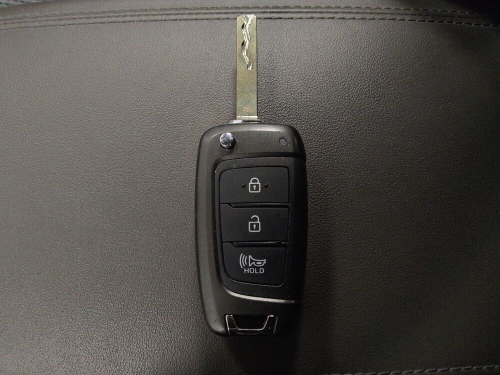 2020 Hyundai Santa Fe in Jackson, MS 39211 - 18115649 32