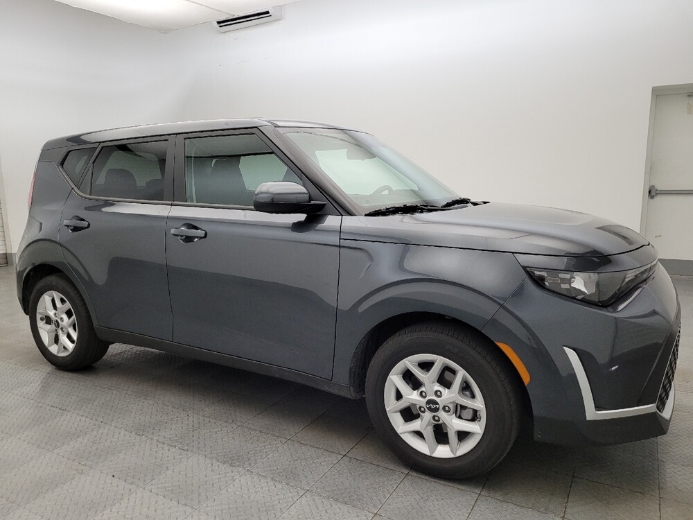 2025 Kia Soul in Phoenix, AZ 85015 - 18115650 11
