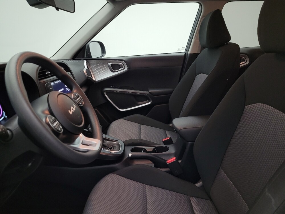 2025 Kia Soul in Phoenix, AZ 85015 - 18115650 17
